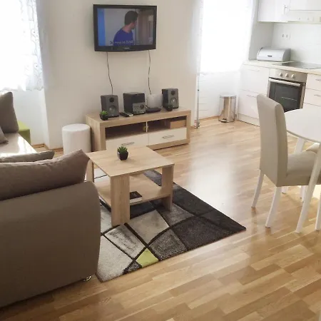 Appartement 3 Bedroom - Marija - Center