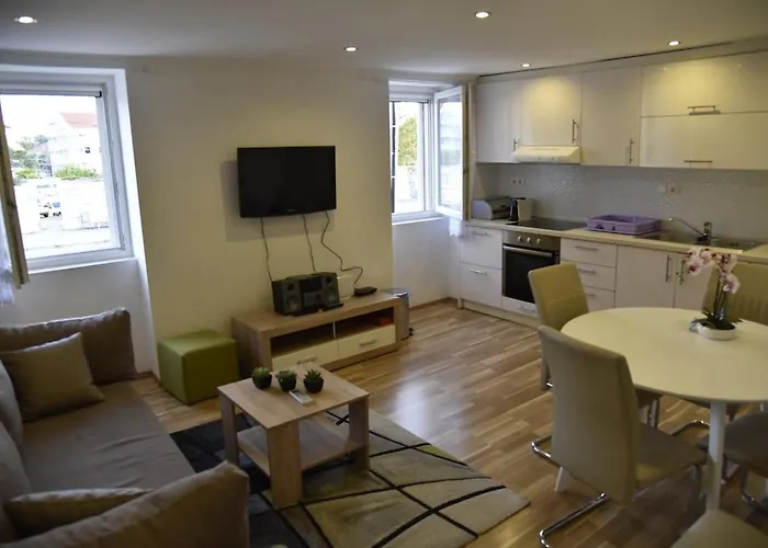 3 Bedroom - Marija - Center Διαμέρισμα *